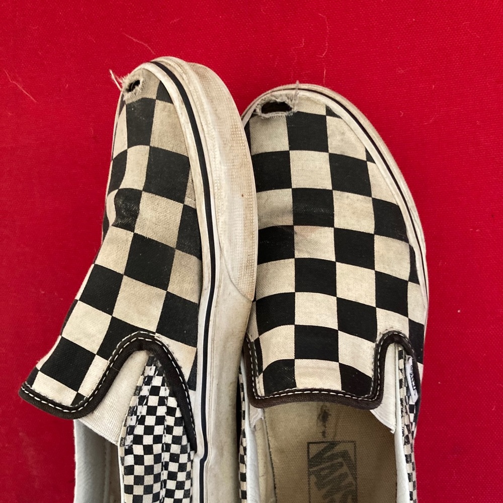 worn checkered vans size 8